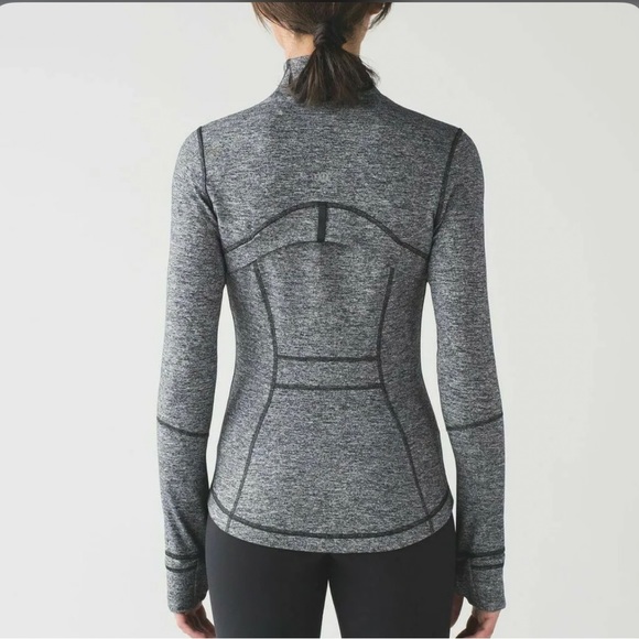 Lululemon Define Jacket
Luon - Picture 9 of 10
